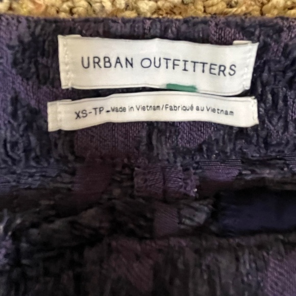 Urban Outfitters Purple Joan Textured Asymmetrical Mini Skirt; Size XS - Picture 3 of 5